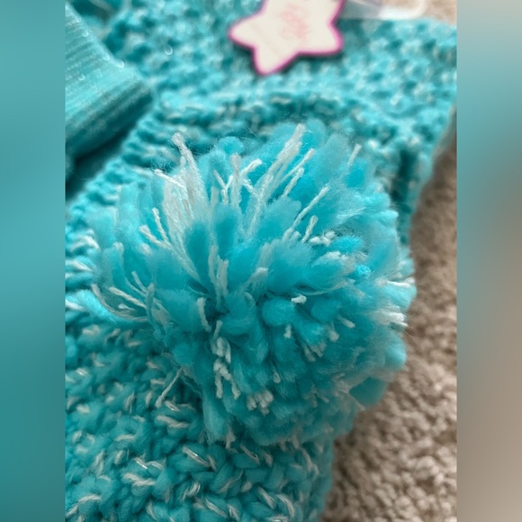 NWT Toby & Me Girl's Knit Ear Warming Headband, Infinity Scarf, & Gloves Set OS - Picture 3 of 7